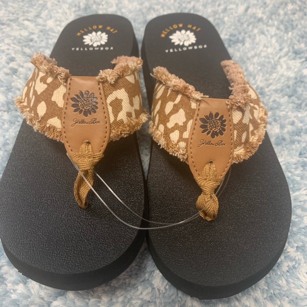 Yellow Box Women's Tan and Black Sandals